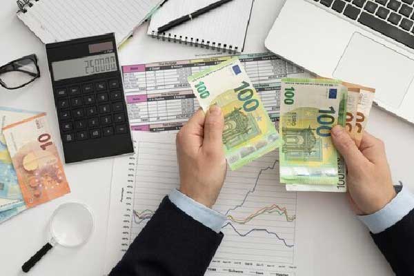特朗普：很可能对无贸易协议国家征收15%至20%统一关税